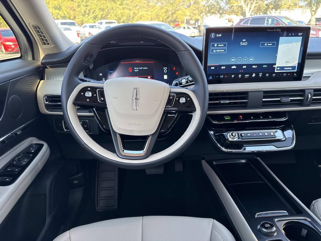 New 2026 Lincoln Corsair Premiere image 17