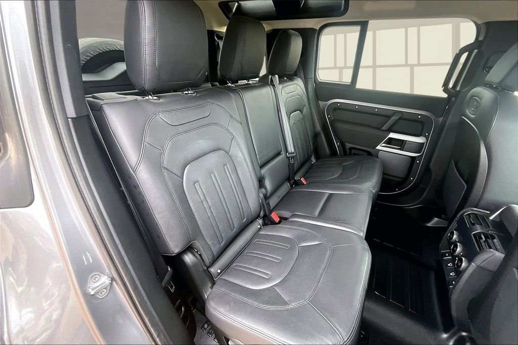 Used 2022 Land Rover Defender 110 S image 27