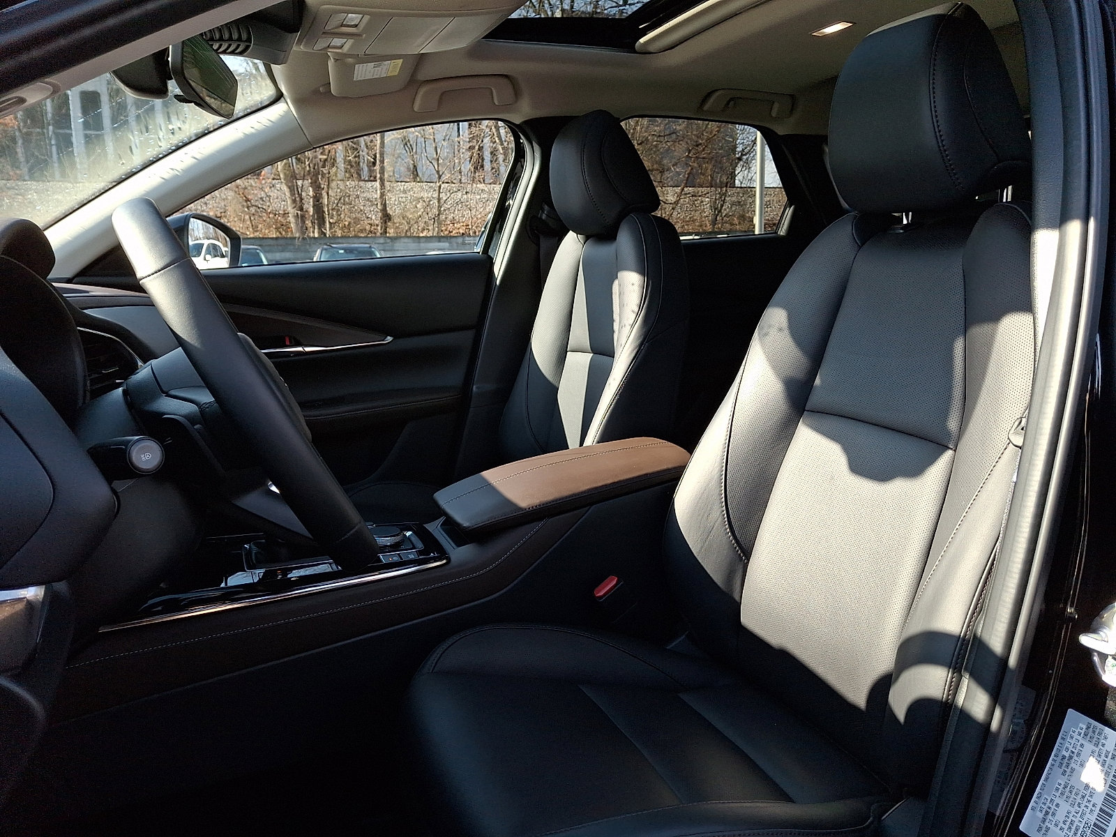 Certified 2025 MAZDA CX-30 AWD 2.5 S w/ Premium Package image 11