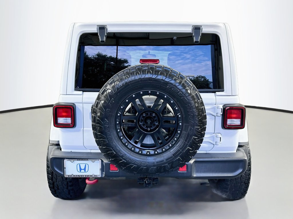 Used 2021 Jeep Wrangler Unlimited Rubicon w/ Cold Weather Group AWD/4WD image 6