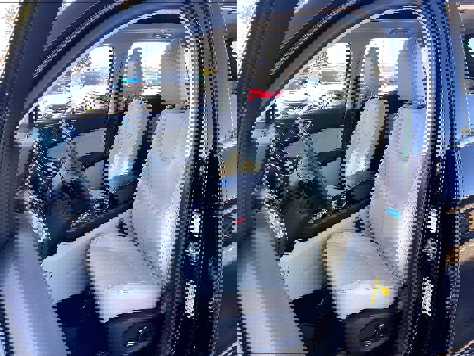 Used 2018 Ford Edge Titanium w/ Equipment Group 301A image 27