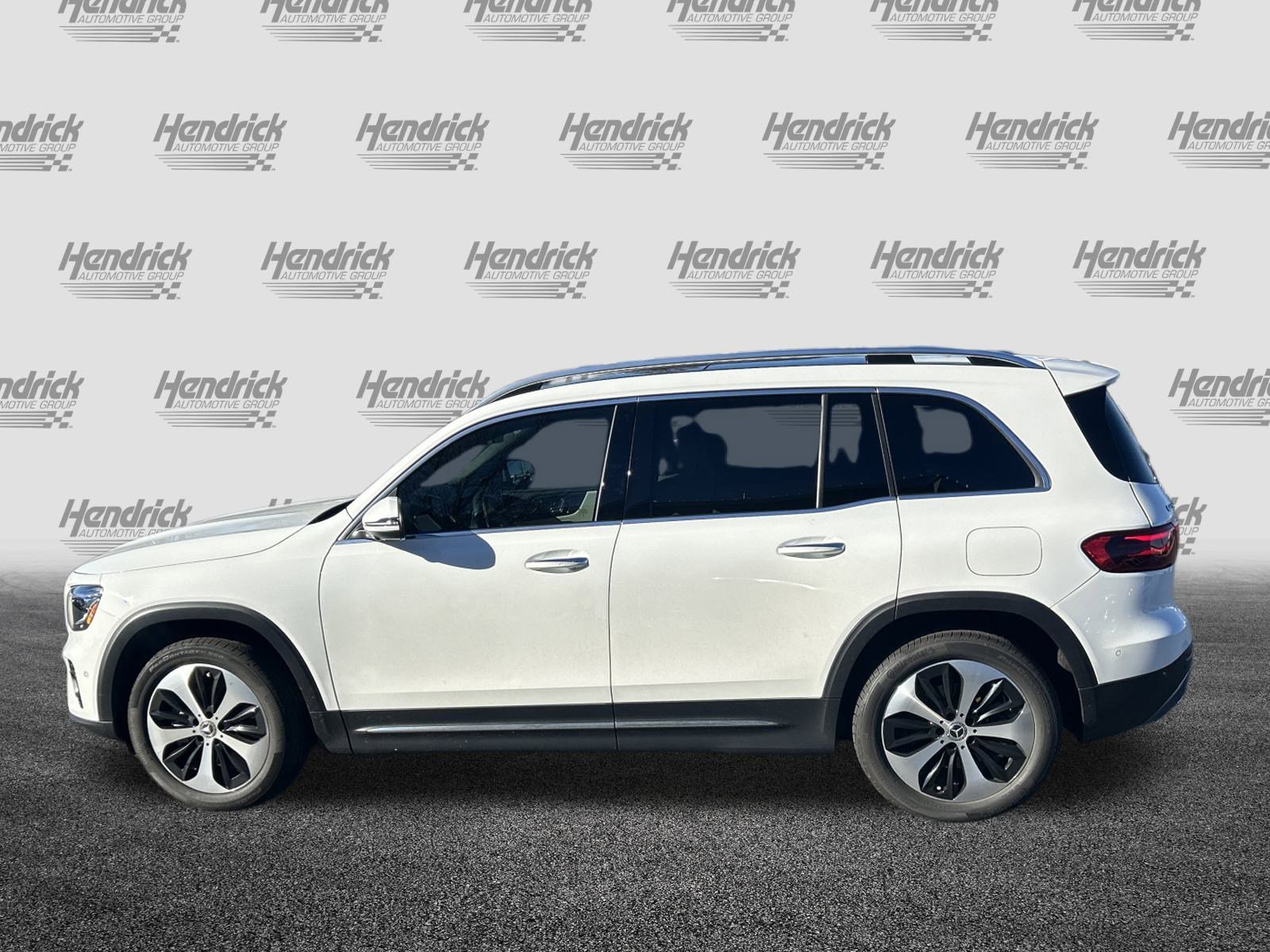 Used 2025 Mercedes-Benz GLB 250 image 7