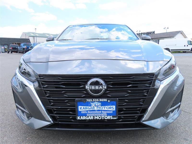Used 2025 Nissan Altima 2.5 SV FWD image 3