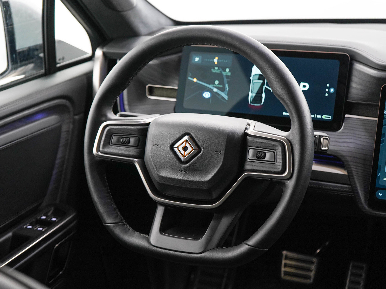 Used 2024 Rivian R1S Adventure Dual AWD/4WD image 15