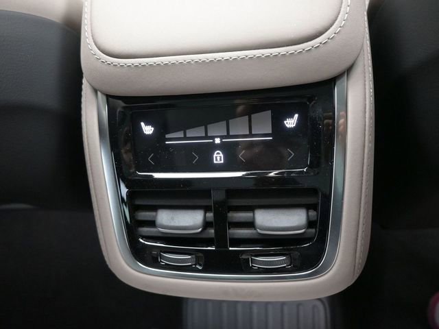 New 2026 Volvo XC90 T8 Plus w/ Protection Package Premier image 35