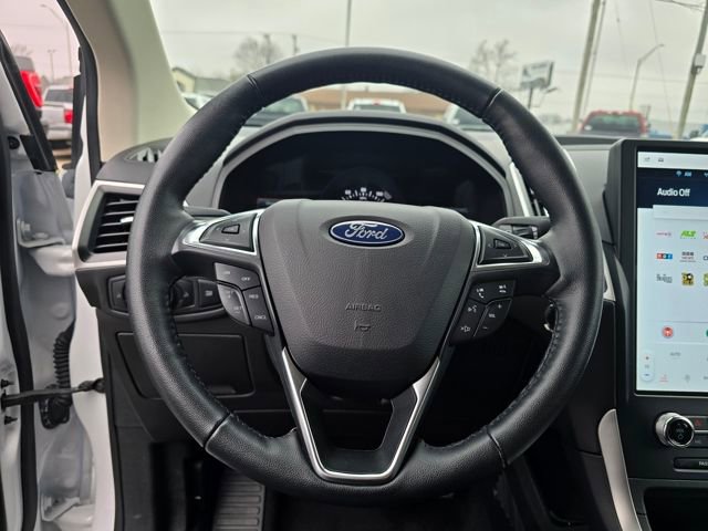 Used 2024 Ford Edge SEL image 25