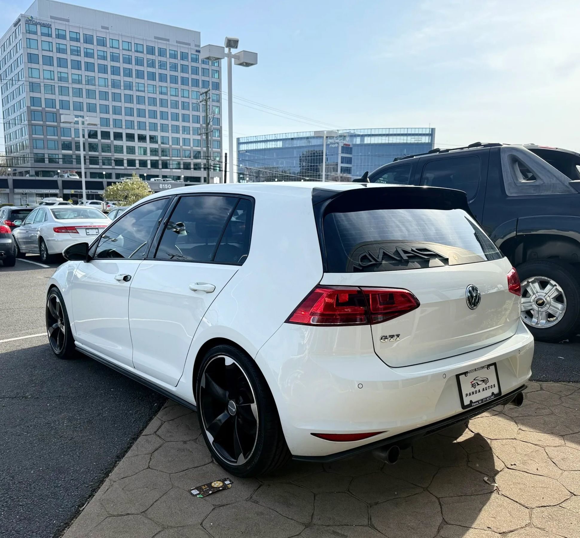 Used 2015 Volkswagen GTI SE image 5