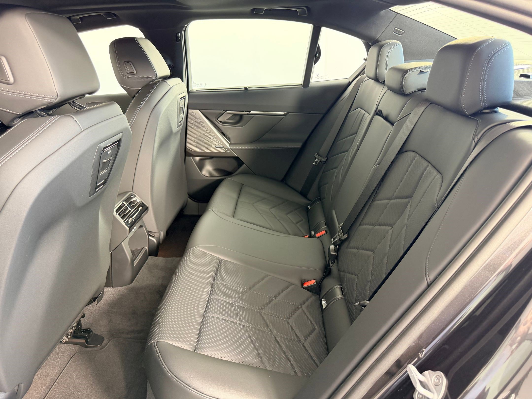 New 2026 BMW 530i RWD image 20