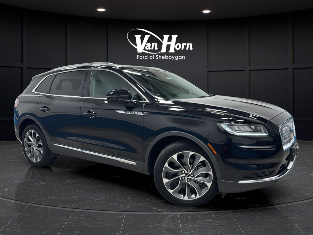 Used 2023 Lincoln Nautilus Reserve AWD/4WD image 1