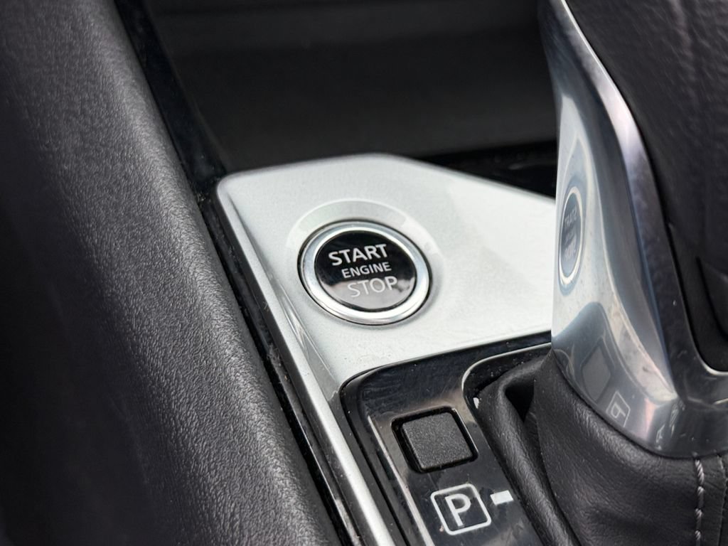 Used 2024 Nissan Altima 2.5 SV FWD image 17