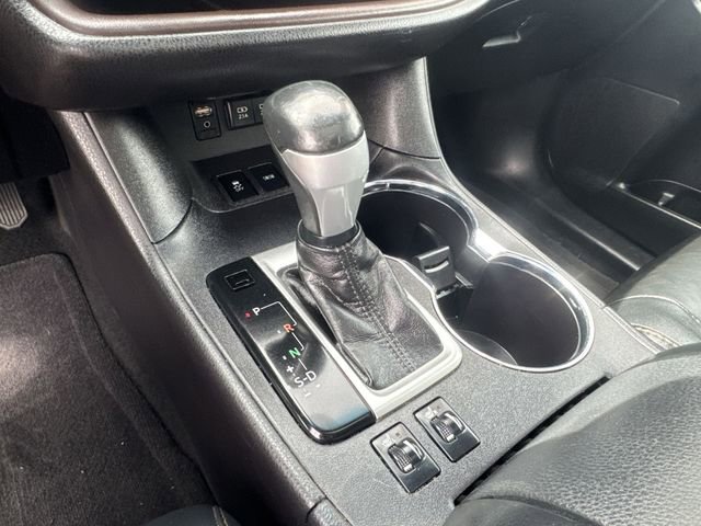 Used 2018 Toyota Highlander XLE FWD image 15