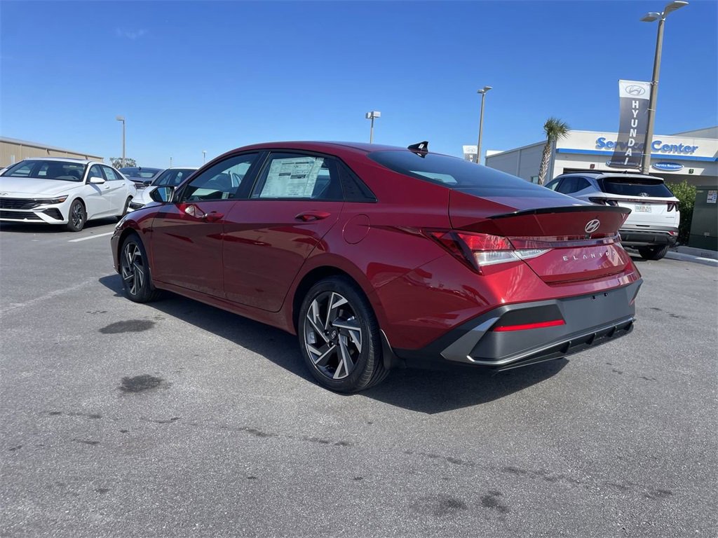 New 2025 Hyundai Elantra Sport image 12