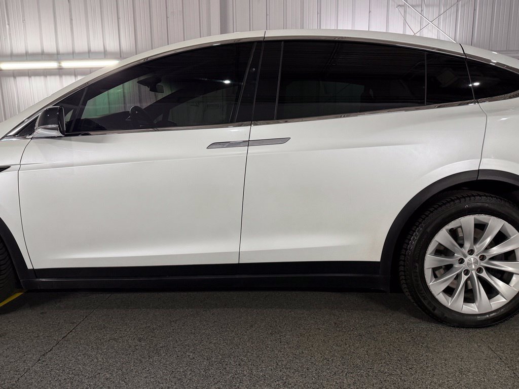 Used 2019 Tesla Model X Long Range AWD/4WD image 16