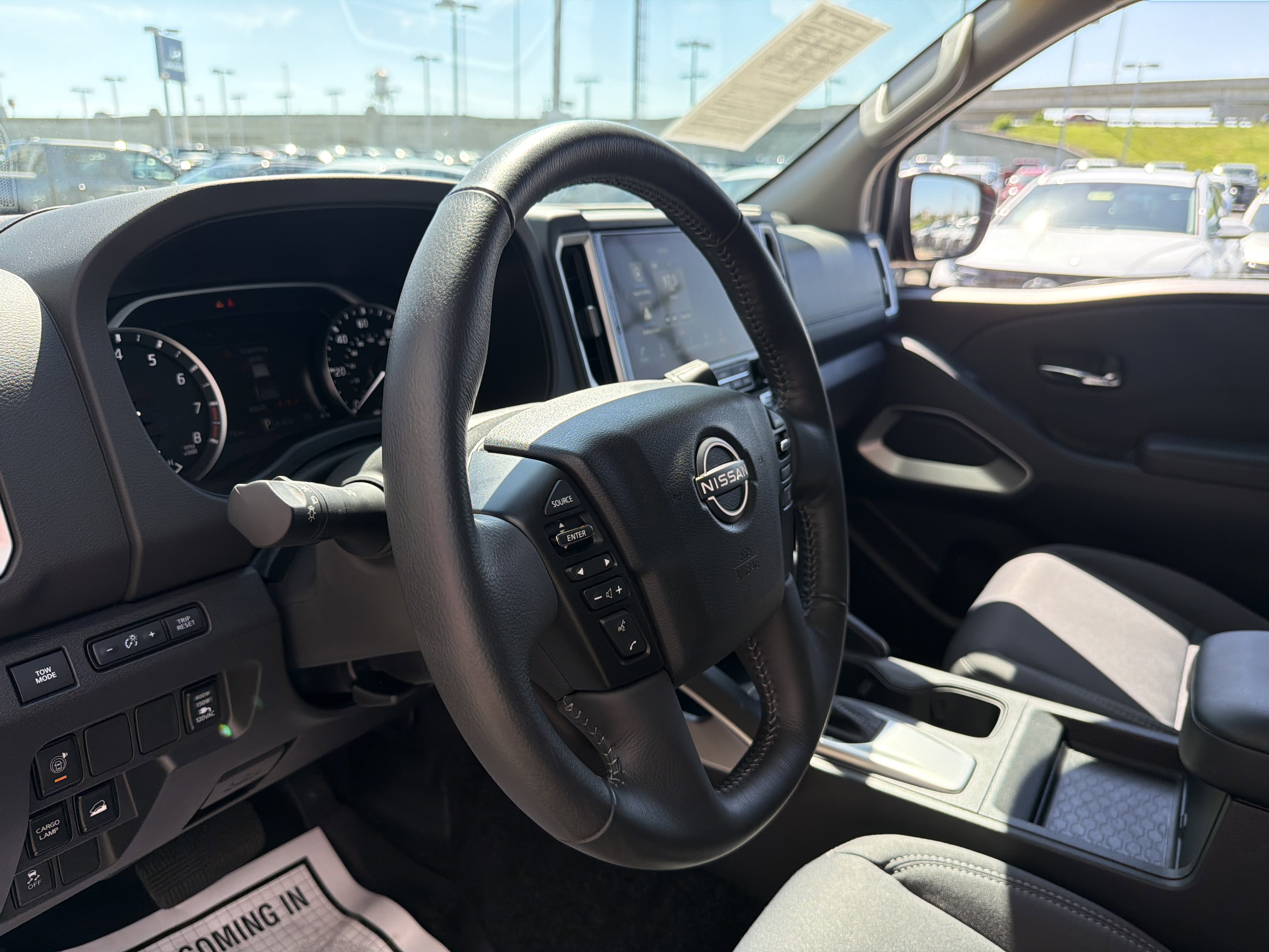 Used 2025 Nissan Frontier SV w/ SV Convenience Package AWD/4WD image 30