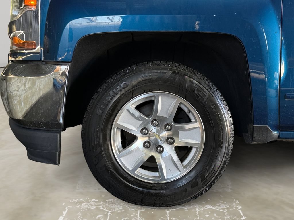 Used 2018 Chevrolet Silverado 1500 LT w/ LT Eassist Package RWD image 14