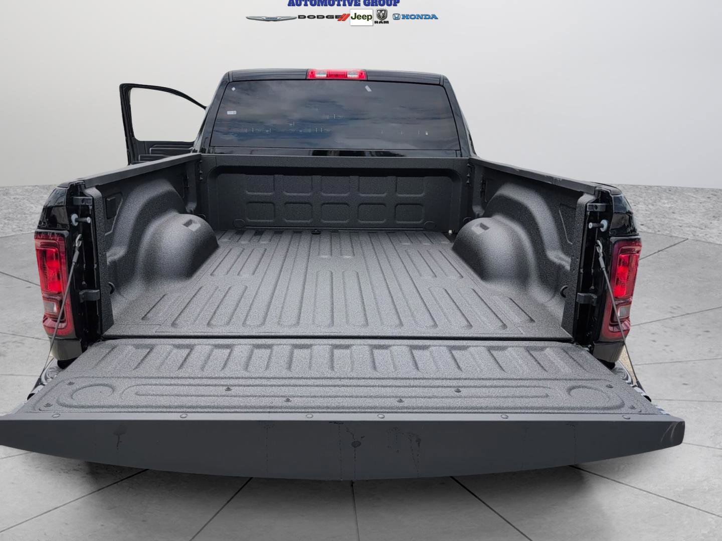 New 2026 RAM 2500 Big Horn AWD/4WD image 33