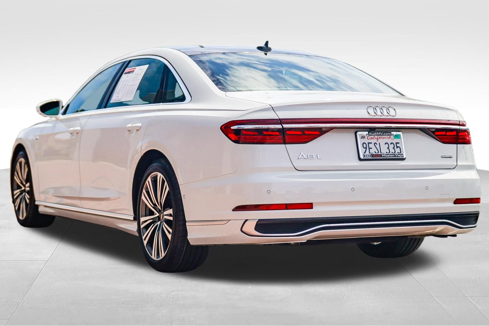 Used 2022 Audi A8 L 3.0T AWD/4WD image 4