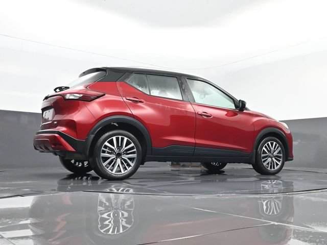 Used 2023 Nissan Kicks SV FWD image 24