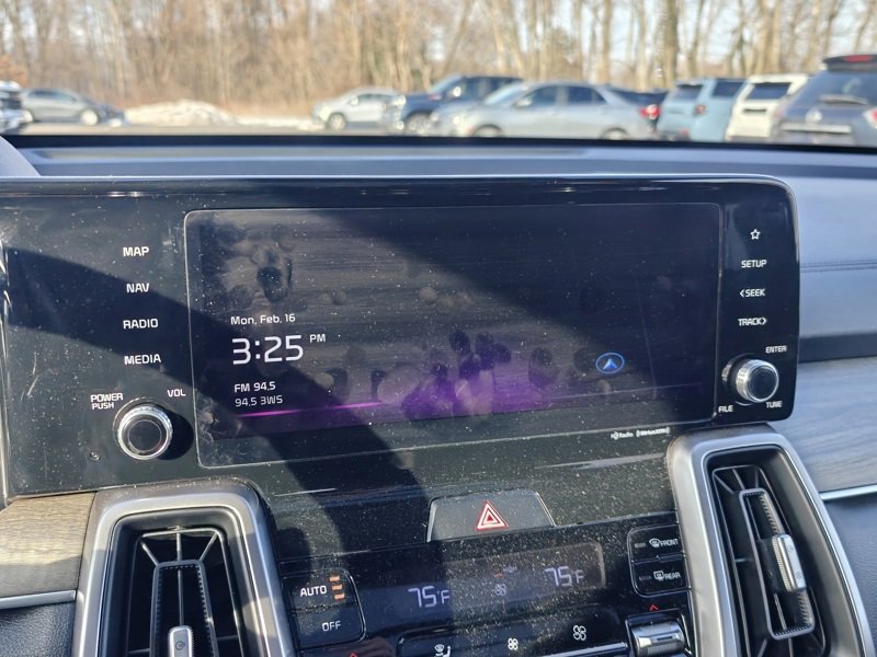 Used 2023 Kia Sorento S w/ Panoramic Sunroof Package image 14