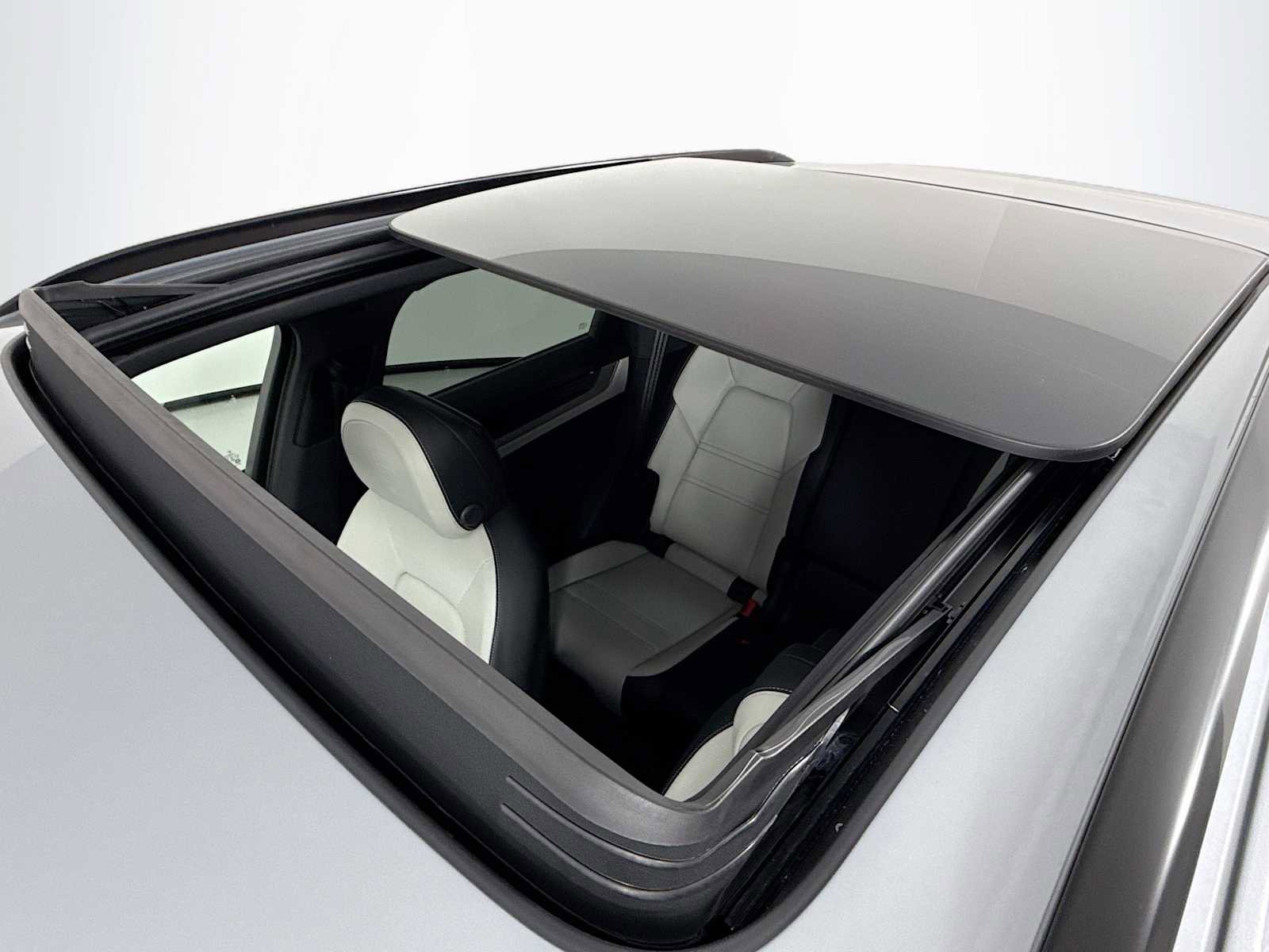 New 2026 Porsche Cayenne image 22