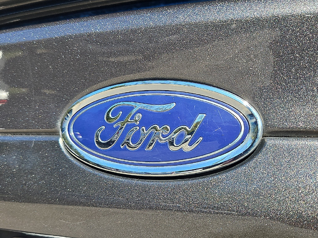 Used 2015 Ford Fusion SE FWD image 31