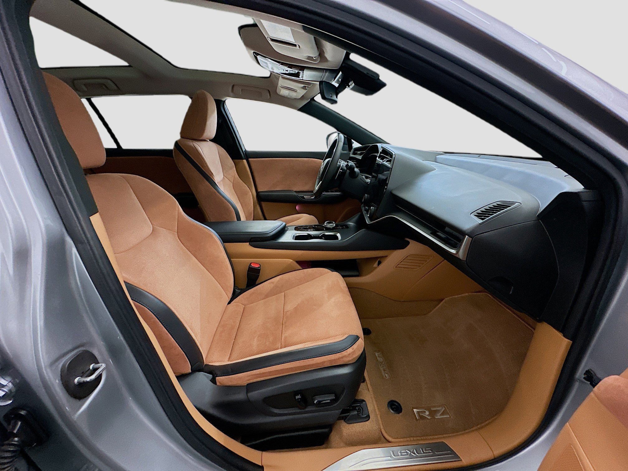 Used 2023 Lexus RZ 450e Premium w/ Accessory Package (Z1) image 34