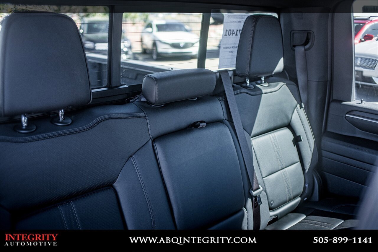 Used 2024 Chevrolet Silverado 2500 High Country w/ High Country Premium Package image 39