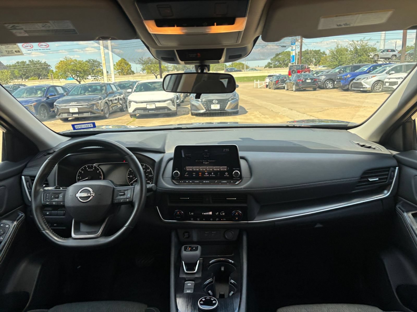 Used 2026 Nissan Rogue SV AWD/4WD image 34