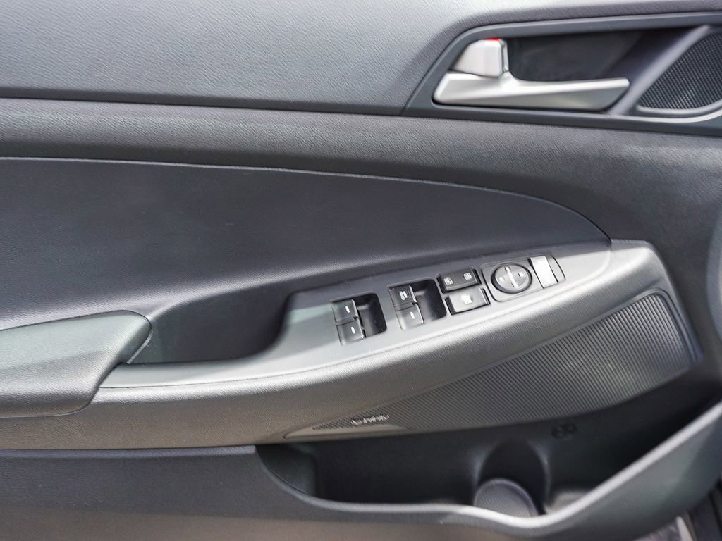 Used 2018 Hyundai Tucson Limited FWD image 18