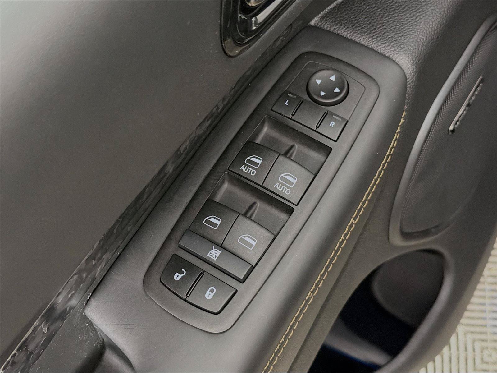 Used 2025 Dodge Durango R/T AWD/4WD image 24