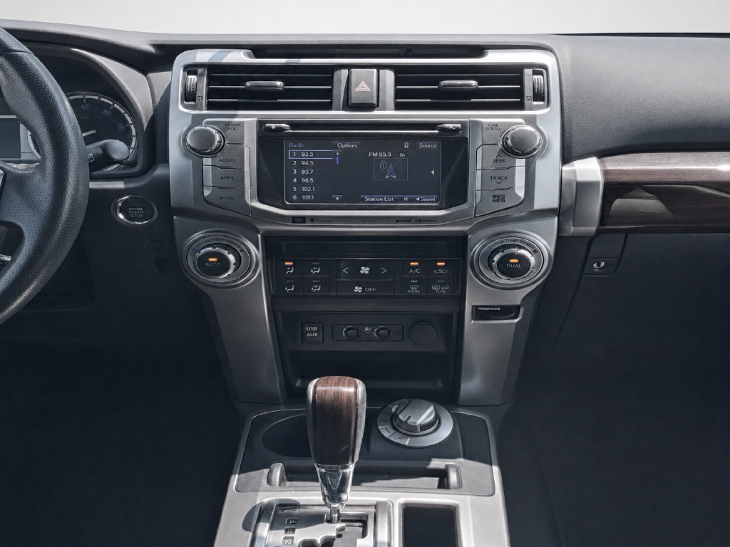 Used 2018 Toyota 4Runner Limited AWD/4WD image 19