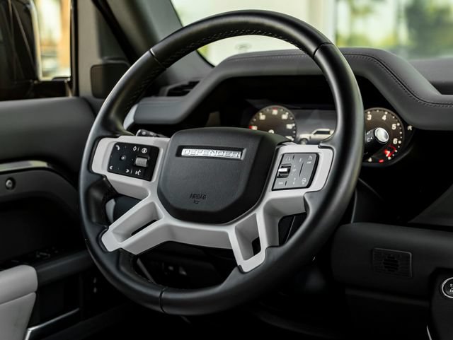 Used 2025 Land Rover Defender 110 S AWD/4WD image 19