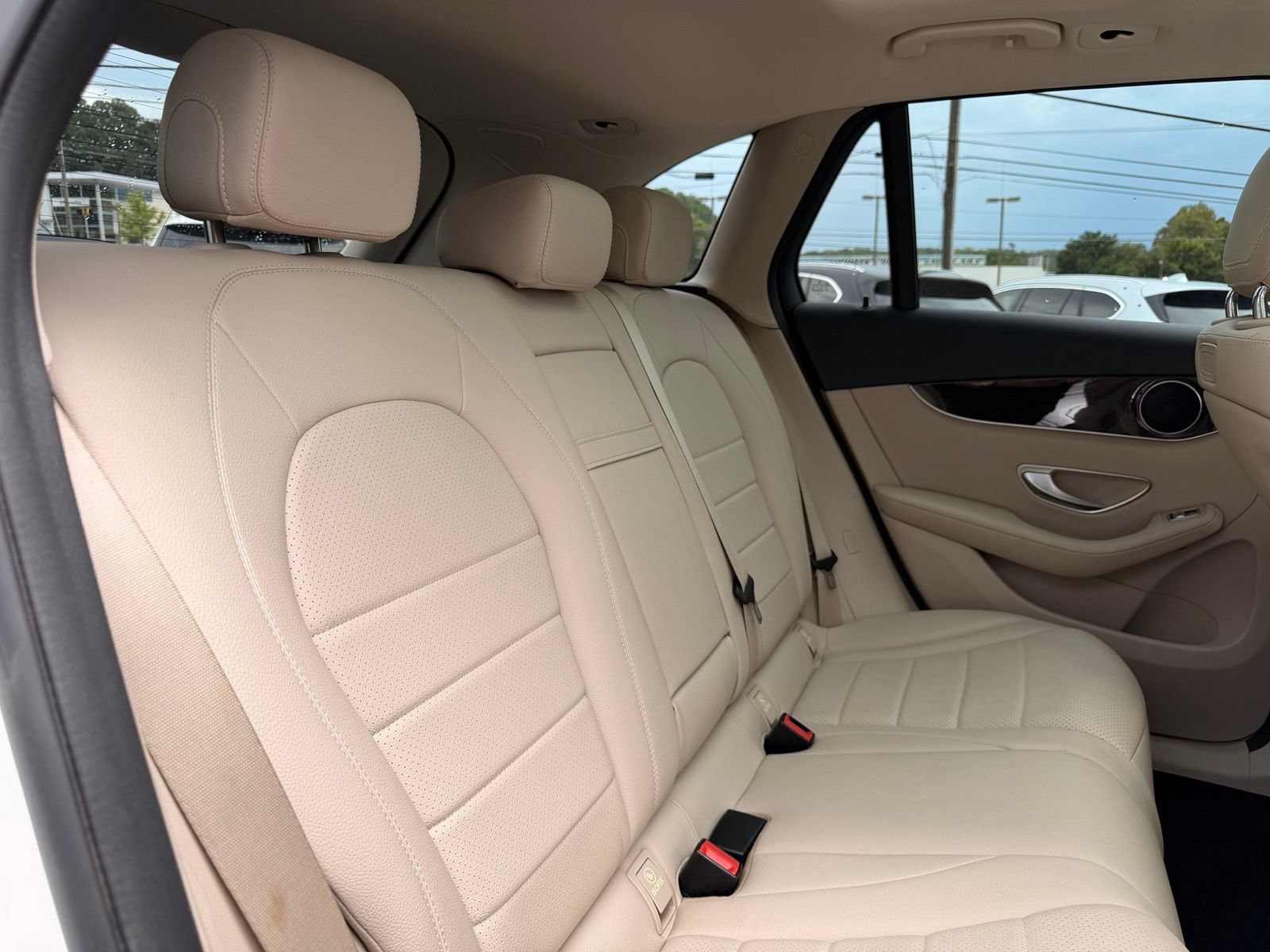 Used 2019 Mercedes-Benz GLC 300 image 31