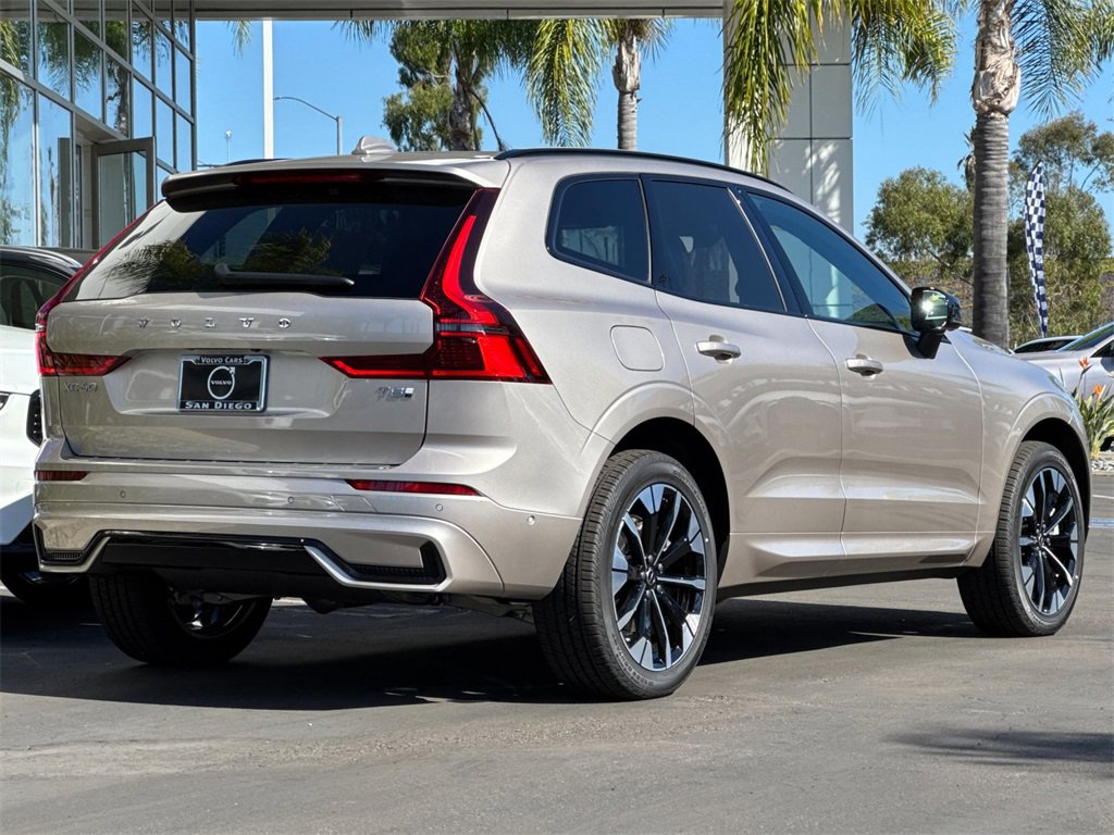 New 2026 Volvo XC60 T8 Plus w/ Protection Package Premier image 5