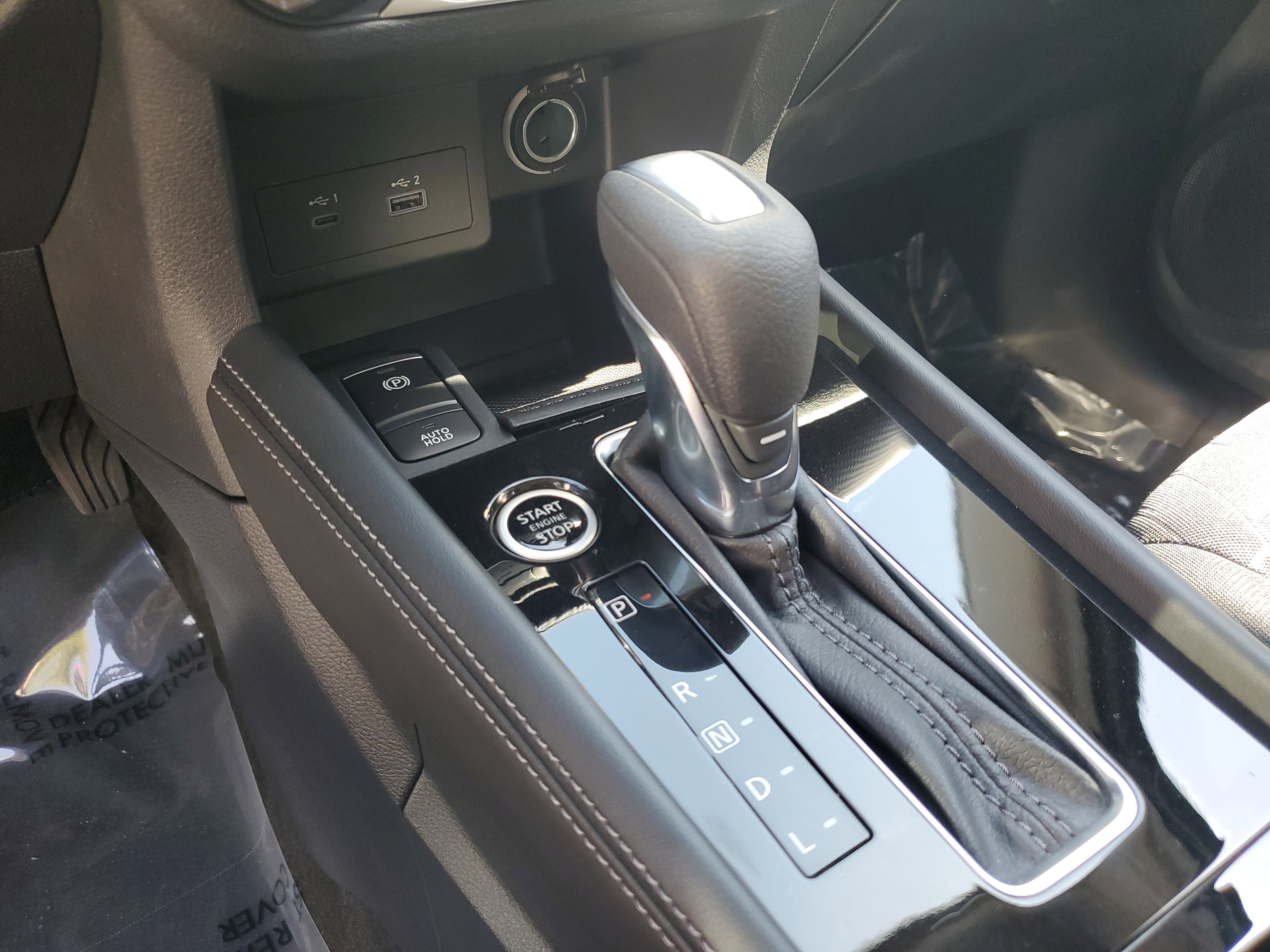 Certified 2024 Nissan Kicks SV image 24