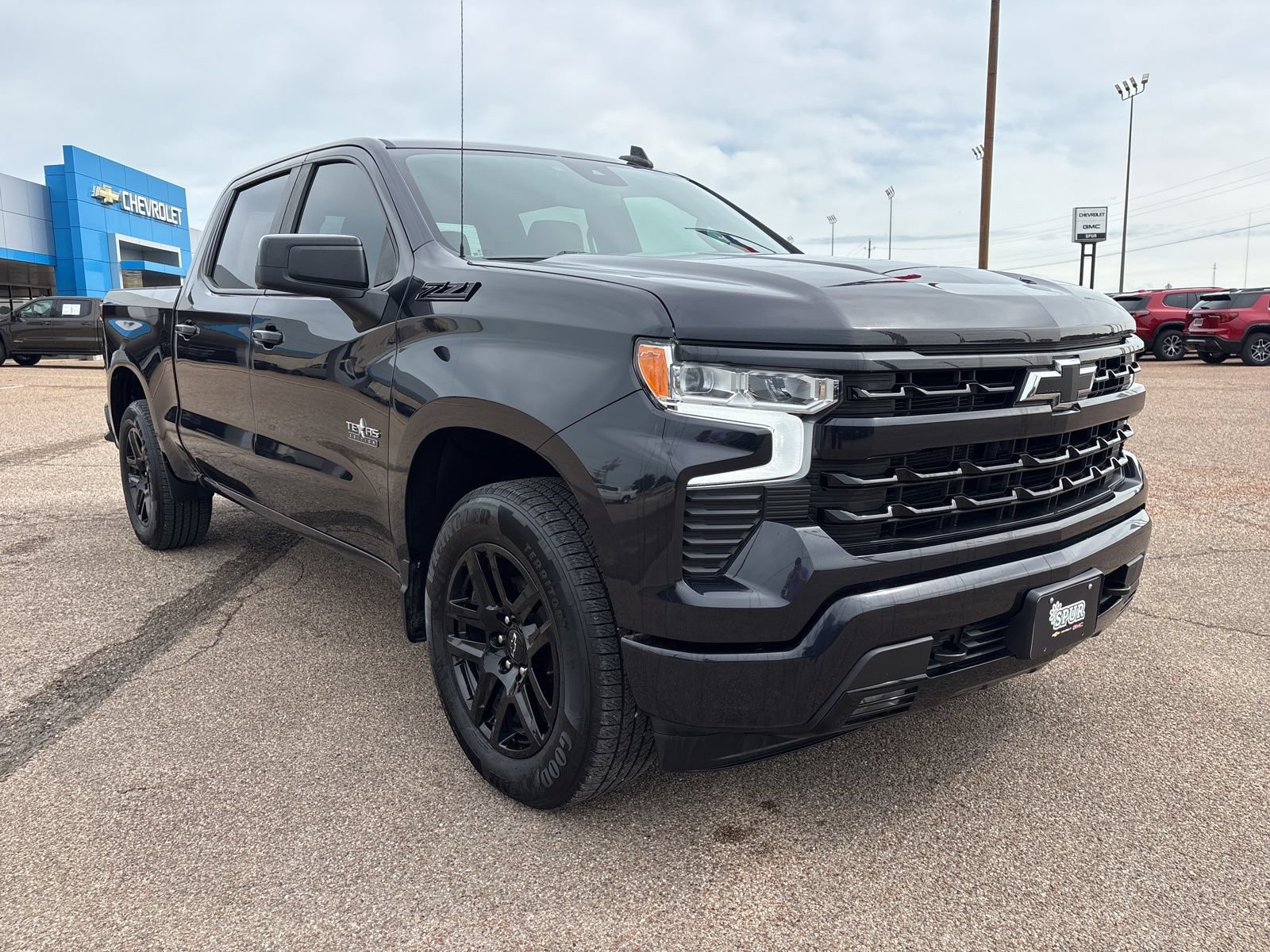 Used 2023 Chevrolet Silverado 1500 RST w/ Z71 Off-Road Package AWD/4WD image 7