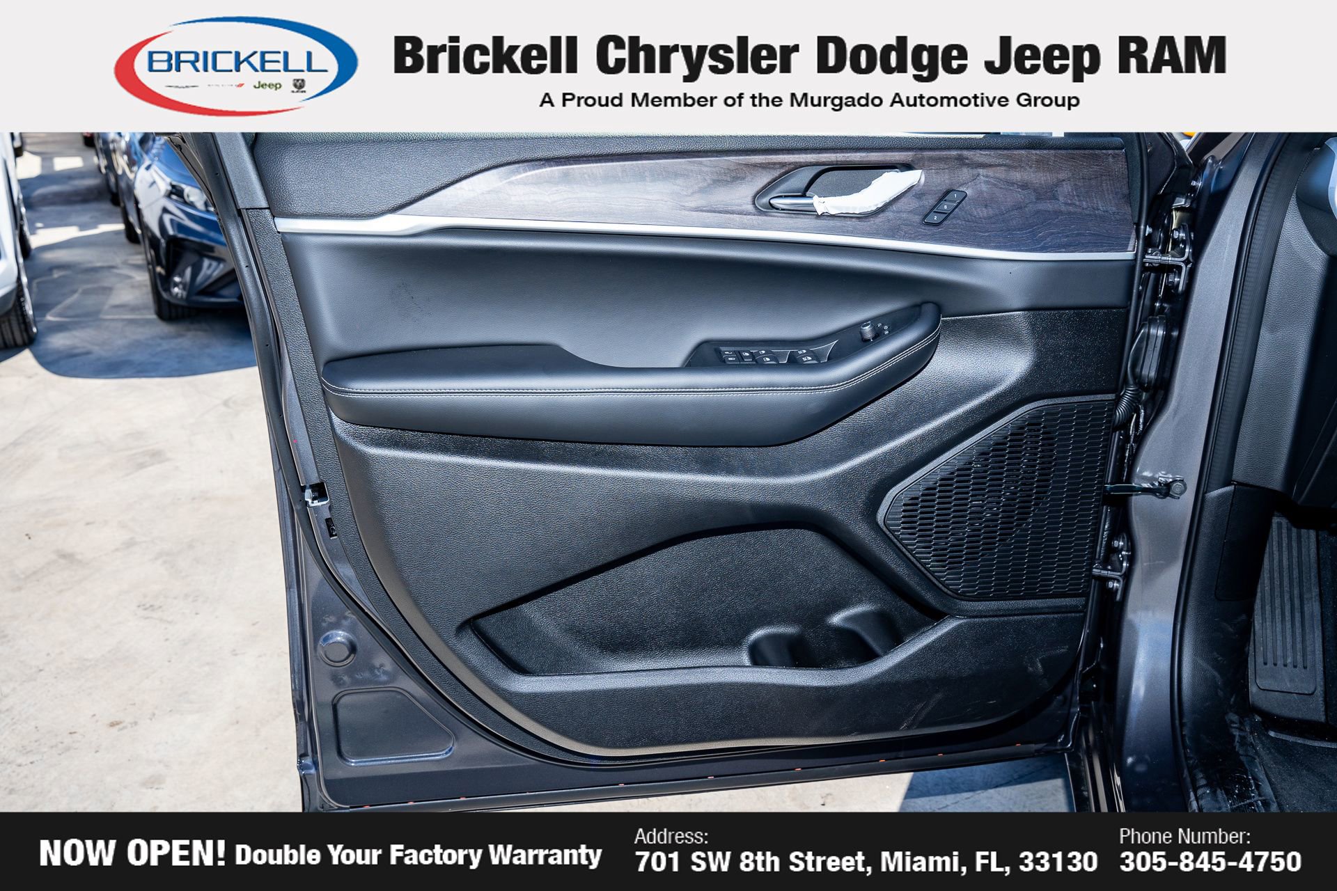 New 2025 Jeep Grand Cherokee Limited image 11