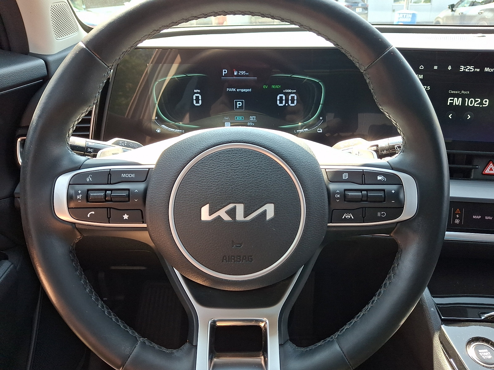 Certified 2023 Kia Sportage EX w/ EX Premium Package AWD/4WD image 19