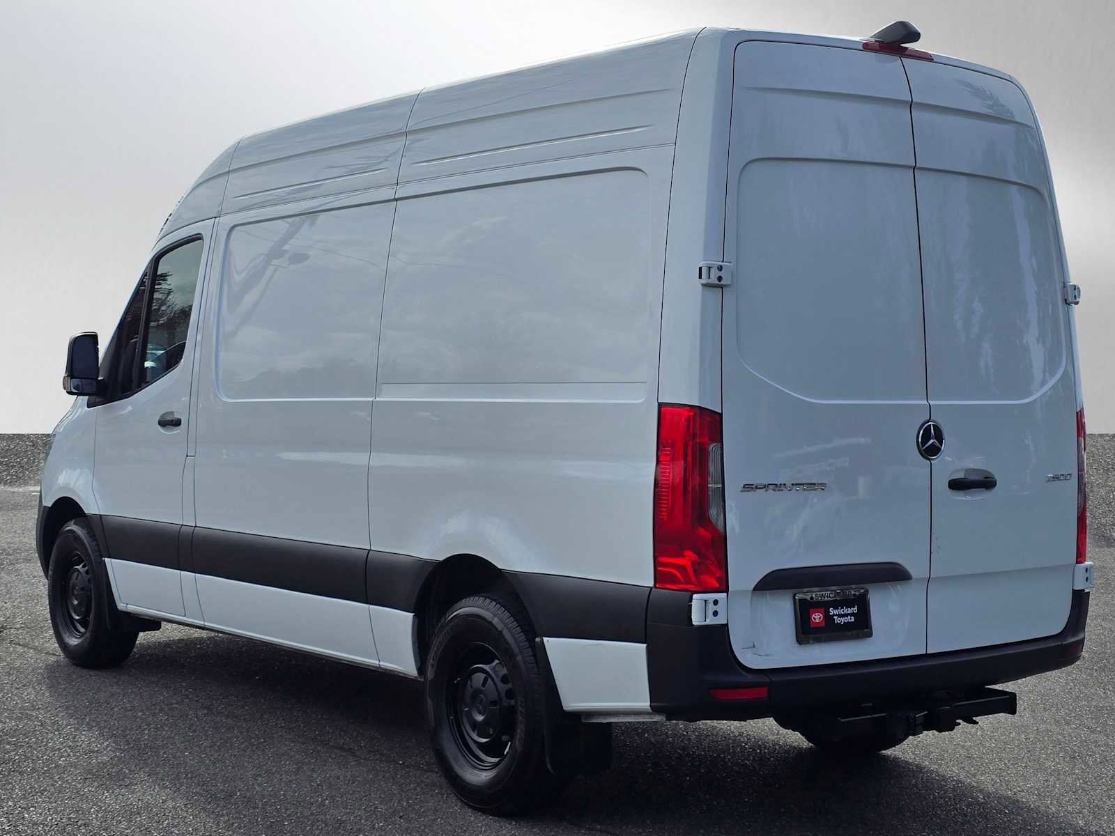 Used 2024 Mercedes-Benz Sprinter 2500 image 5