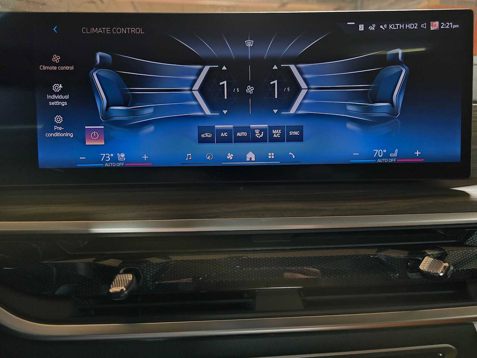 Used 2026 BMW X5 xDrive50e image 29