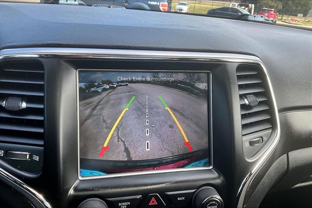 Used 2017 Jeep Grand Cherokee Altitude image 21