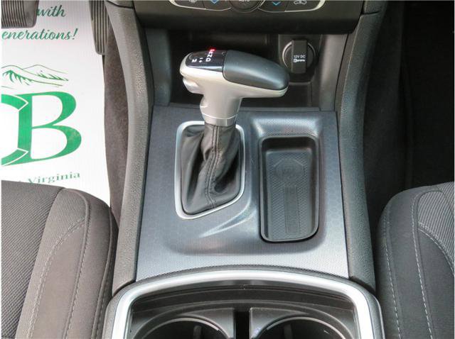 Used 2015 Dodge Charger SXT w/ Driver Confidence Group image 8
