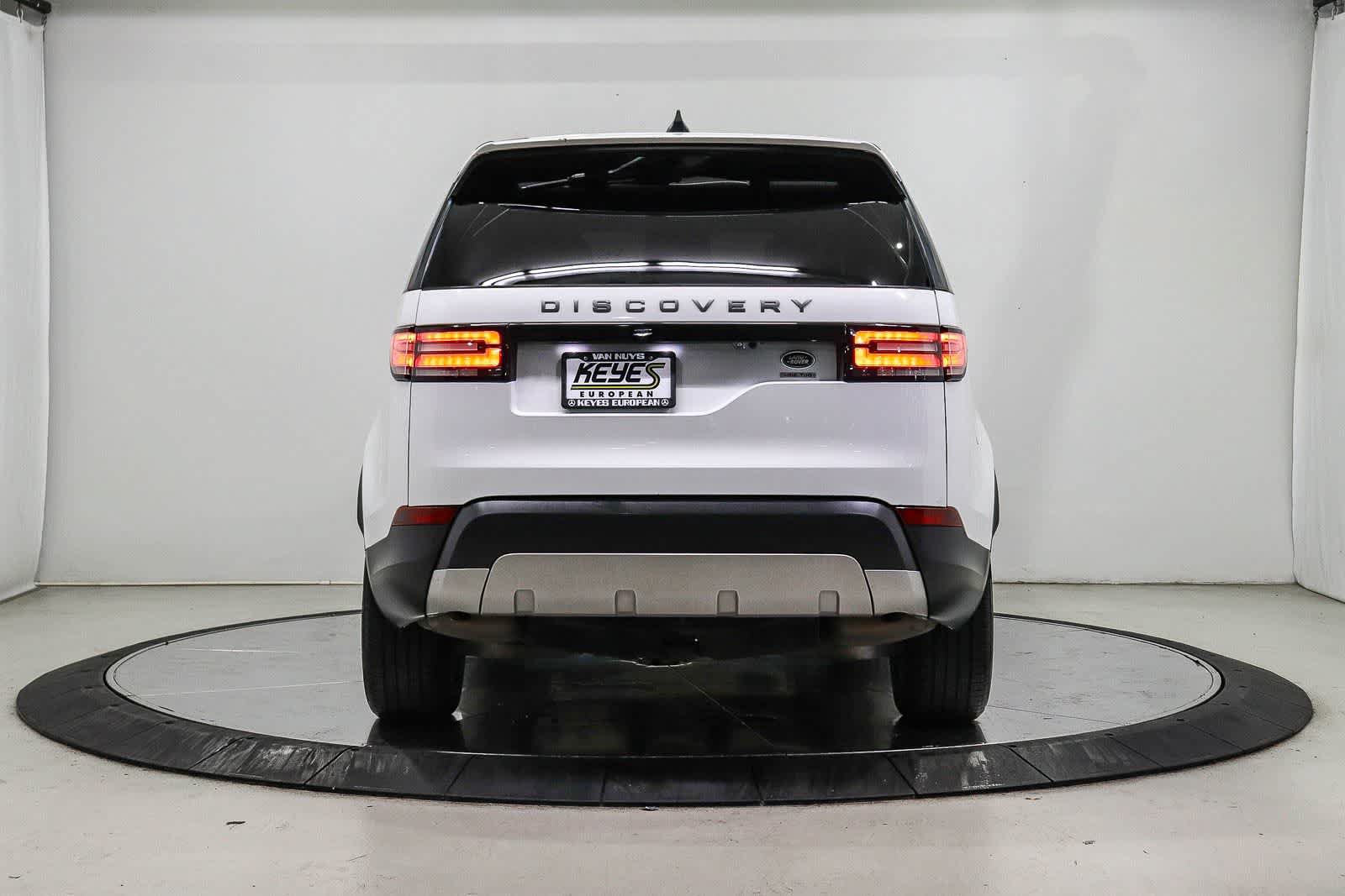 Used 2018 Land Rover Discovery HSE AWD/4WD image 3