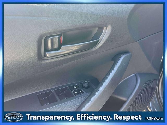 Used 2023 Toyota Corolla LE w/ LE Convenience Package FWD image 17