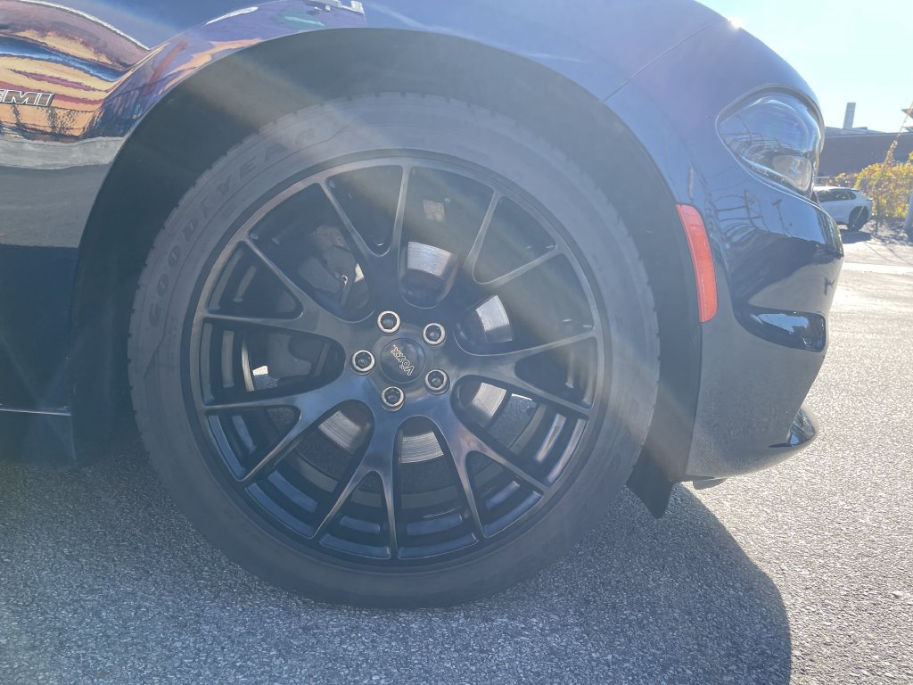 Used 2016 Dodge Charger R/T RWD image 11