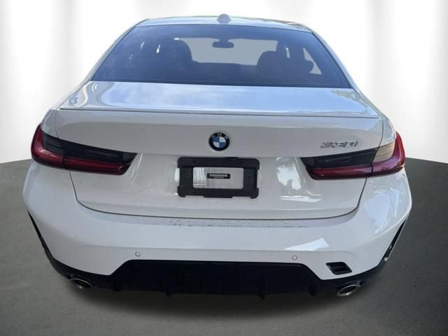 Used 2023 BMW 330i Sedan w/ M Sport Package RWD image 8