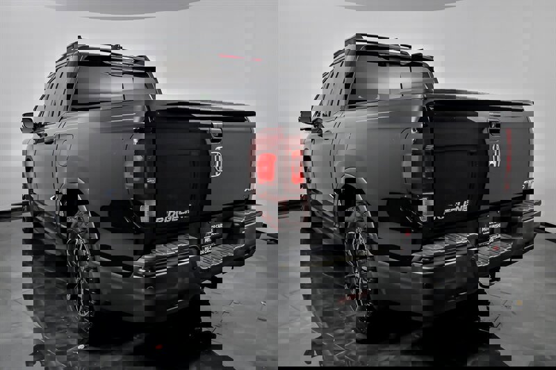 Used 2017 Honda Ridgeline Black Edition image 8