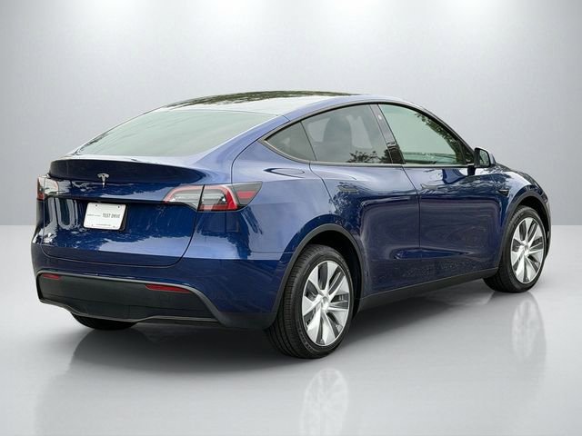 Used 2023 Tesla Model Y Long Range AWD/4WD image 7