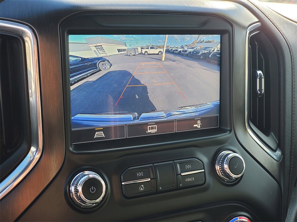 Used 2021 GMC Sierra 1500 AT4 w/ Off-Road Performance Package image 17