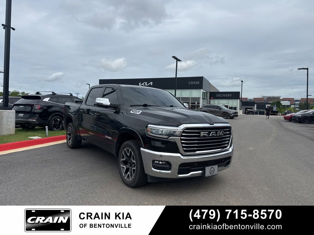 Used 2025 RAM 1500 Laramie AWD/4WD image 2